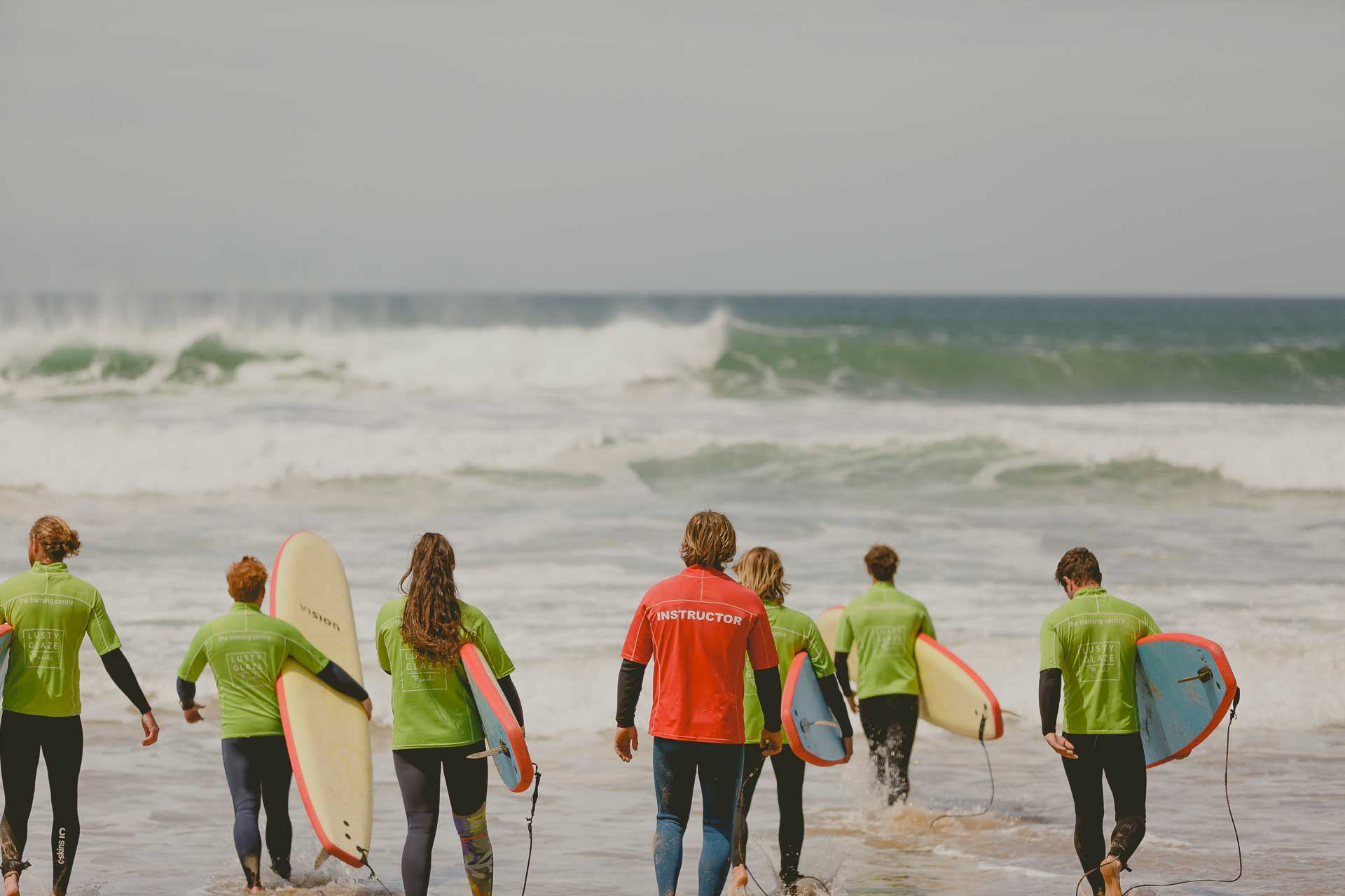 GROUP SURF LESSONS IN NEWQUAY